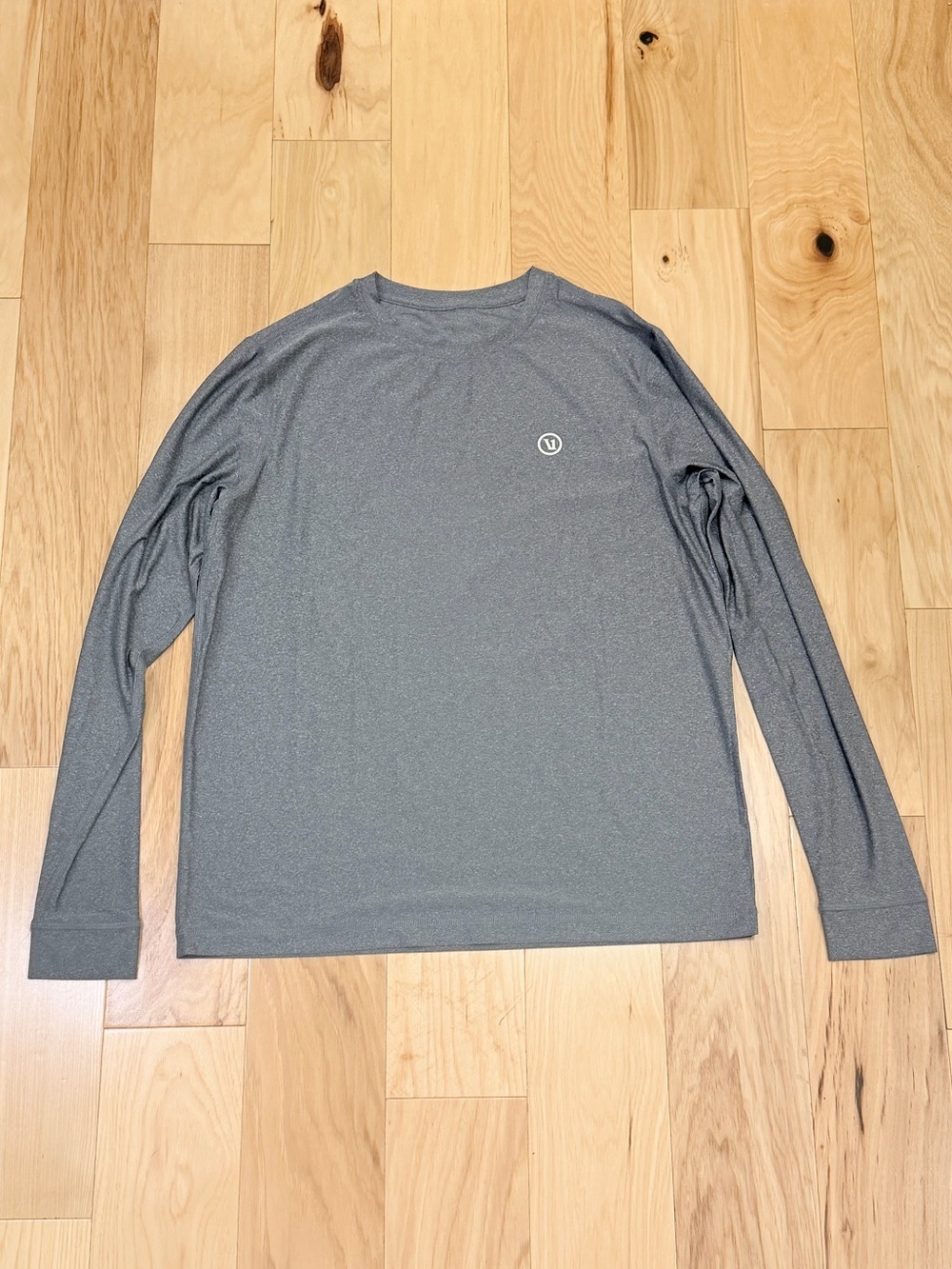 LIKE NEW Vuori Men’s Uluwatu UPF Long Sleeve Shirt